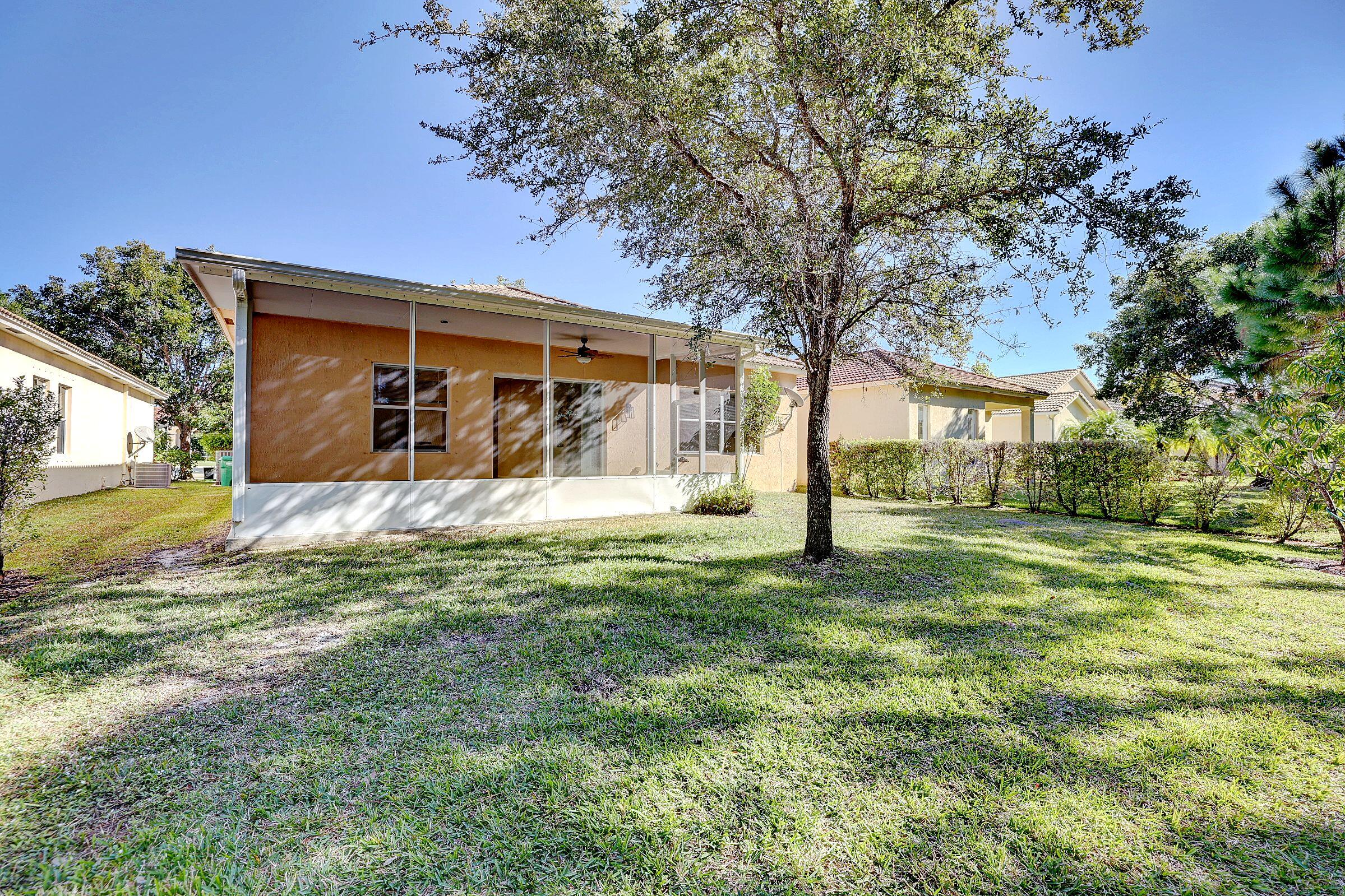 5717 Spanish River Road Fort Pierce, FL 34951 - Photo 35 of 52 Yard