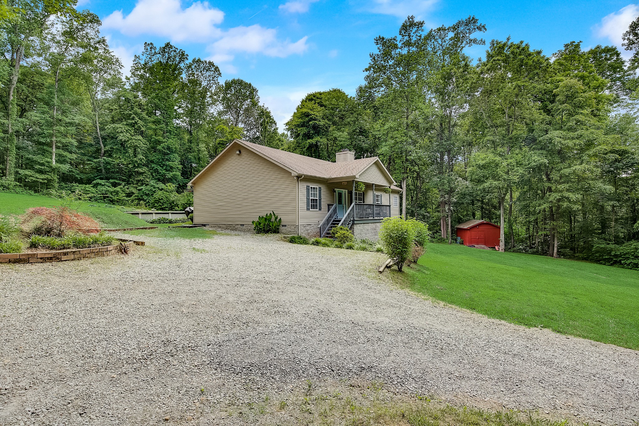 7622 Chowning Road Springfield, TN 37172 - Photo 3 of 46 a view of backyard of the house