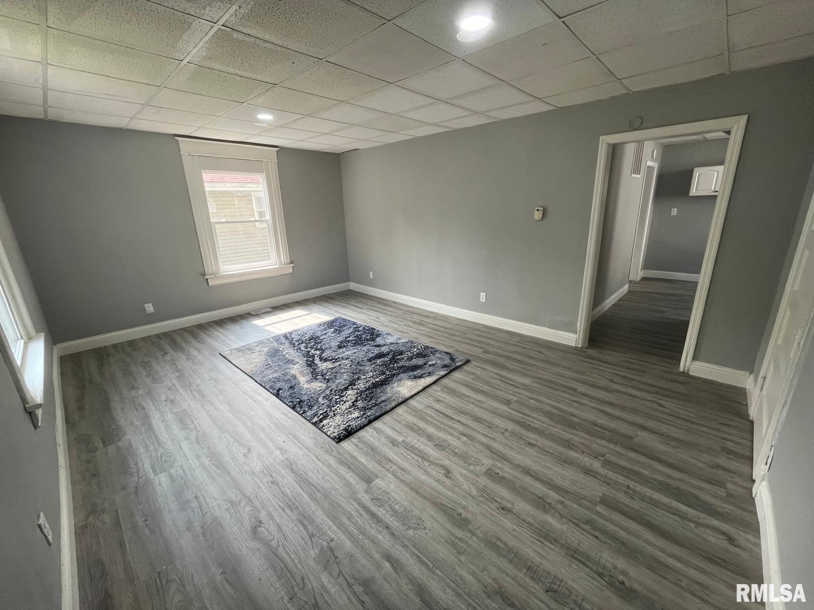 2339 South 10th Street Springfield, IL 62703 - Photo 2 of 19