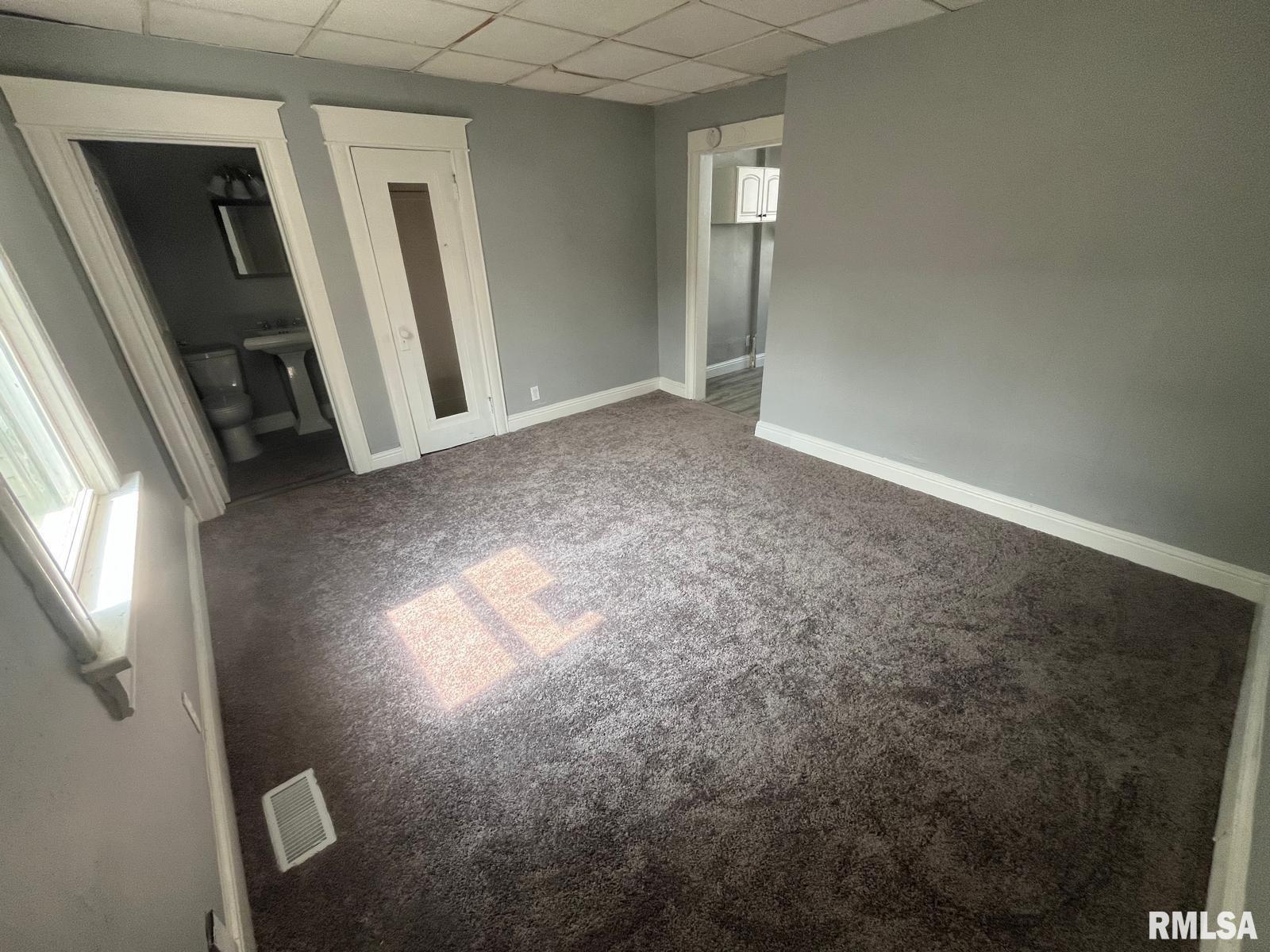 2339 South 10th Street Springfield, IL 62703 - Photo 4 of 19