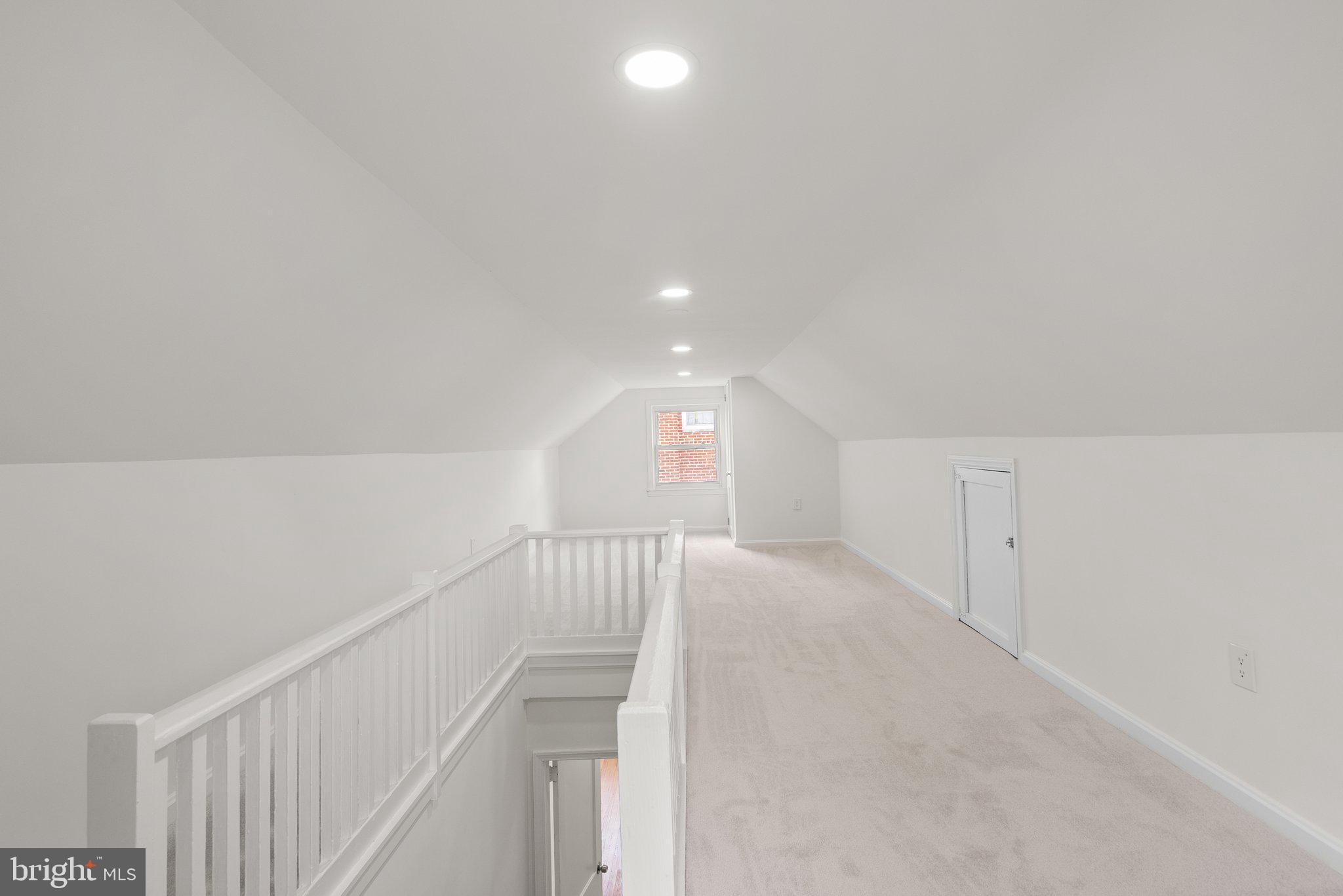 10110 McKenney Avenue Silver Spring, MD 20902 - Photo 31 of 56 a view of a hallway