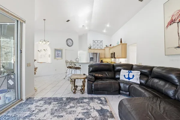$699,900 | 11113 Flatwood Avenue, Weeki Wachee, FL 34613