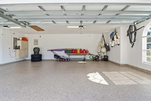 $699,900 | 11113 Flatwood Avenue, Weeki Wachee, FL 34613