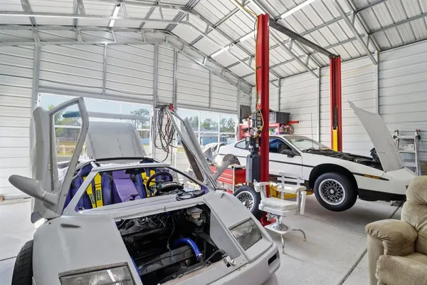 $699,900 | 11113 Flatwood Avenue, Weeki Wachee, FL 34613