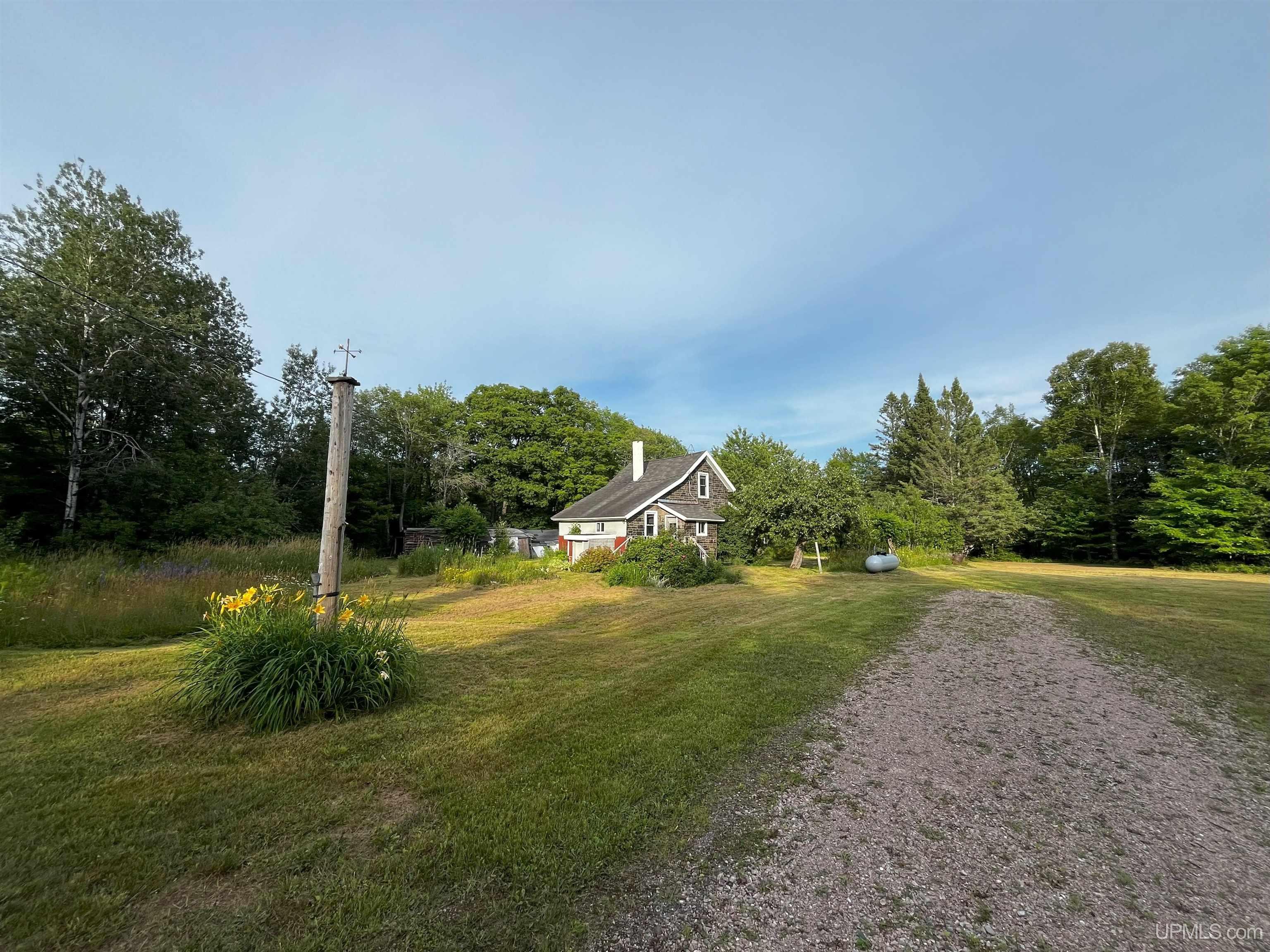 54866 Tecumseh Road Calumet, MI 49913 - Photo 18 of 38
