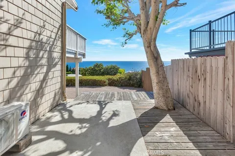 $2,500,000 | 32122 Coast Highway, Laguna Beach, CA 92651