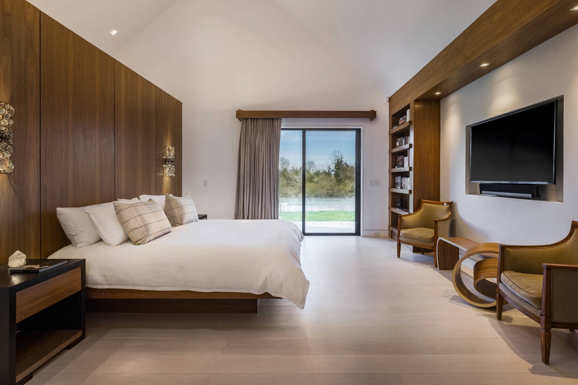 478 Noyac Path Water Mill, NY 11976 - Photo 20 of 44