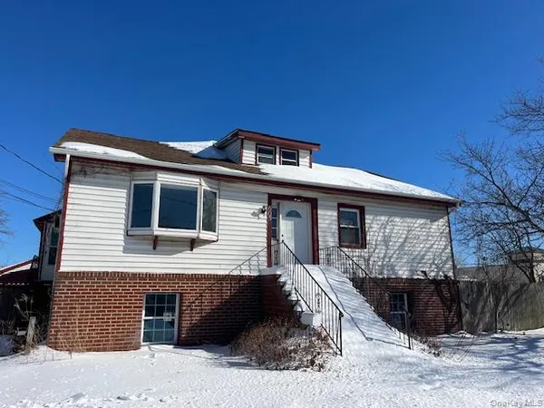 $475,000 | 605 South Ocean Avenue, Freeport, NY 11520