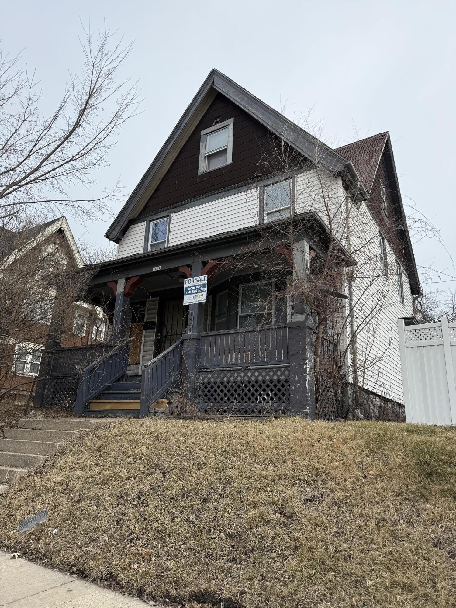 1444 North 35th Street Milwaukee, WI 53208 - Photo 18 of 19 IMG_1408 (1)