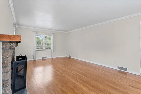 $449,990 | 595 Kenilworth Drive, Pittsburgh, PA 15228