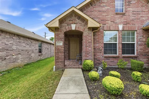 $355,000 | 1417 Lone Pine Drive, Little Elm, TX 75068