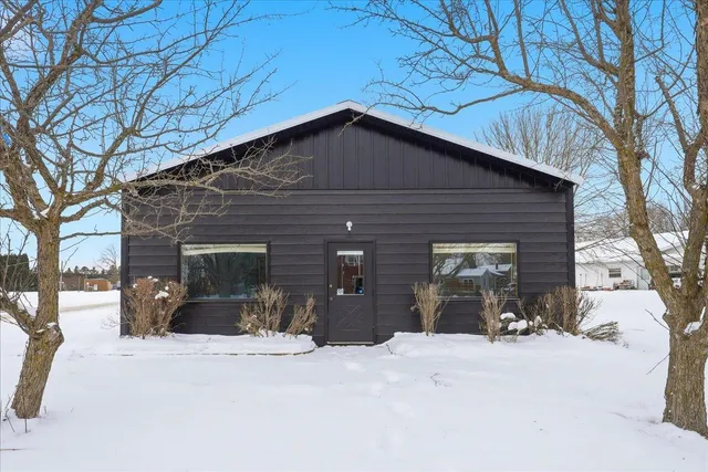 $280,000 | 225 5th Street Northwest, Clear Lake, WI 54005