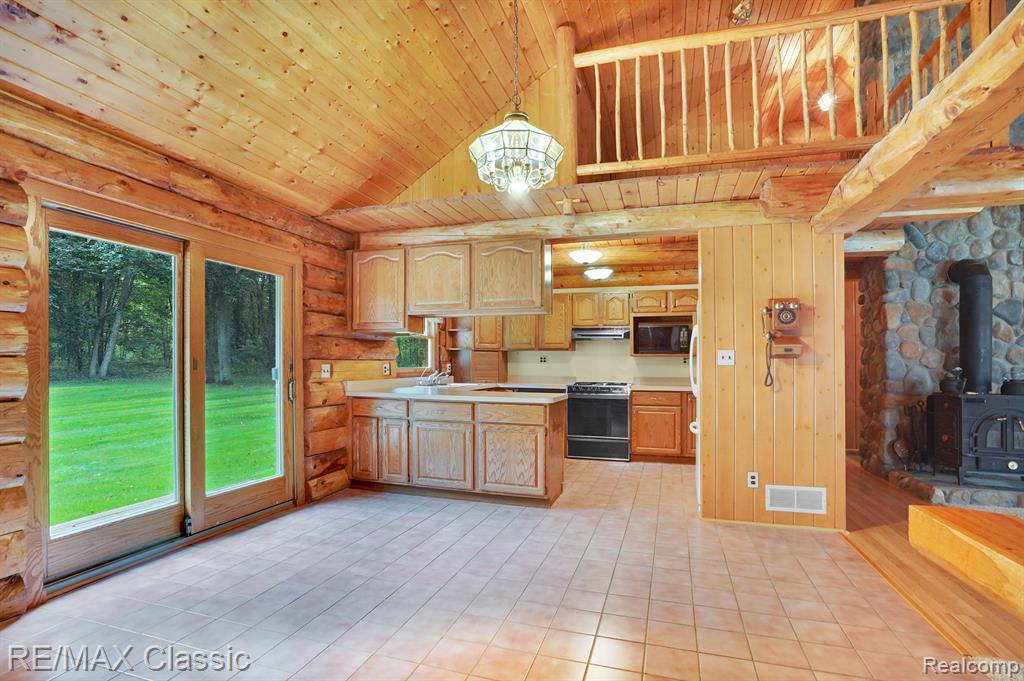 8460 Reese Road Clarkston, MI 48348 - Photo 9 of 45