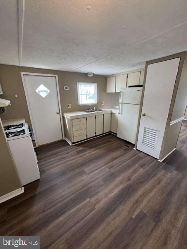 3720 Davidsburg Road Dover, PA 17315 - Photo 4 of 21