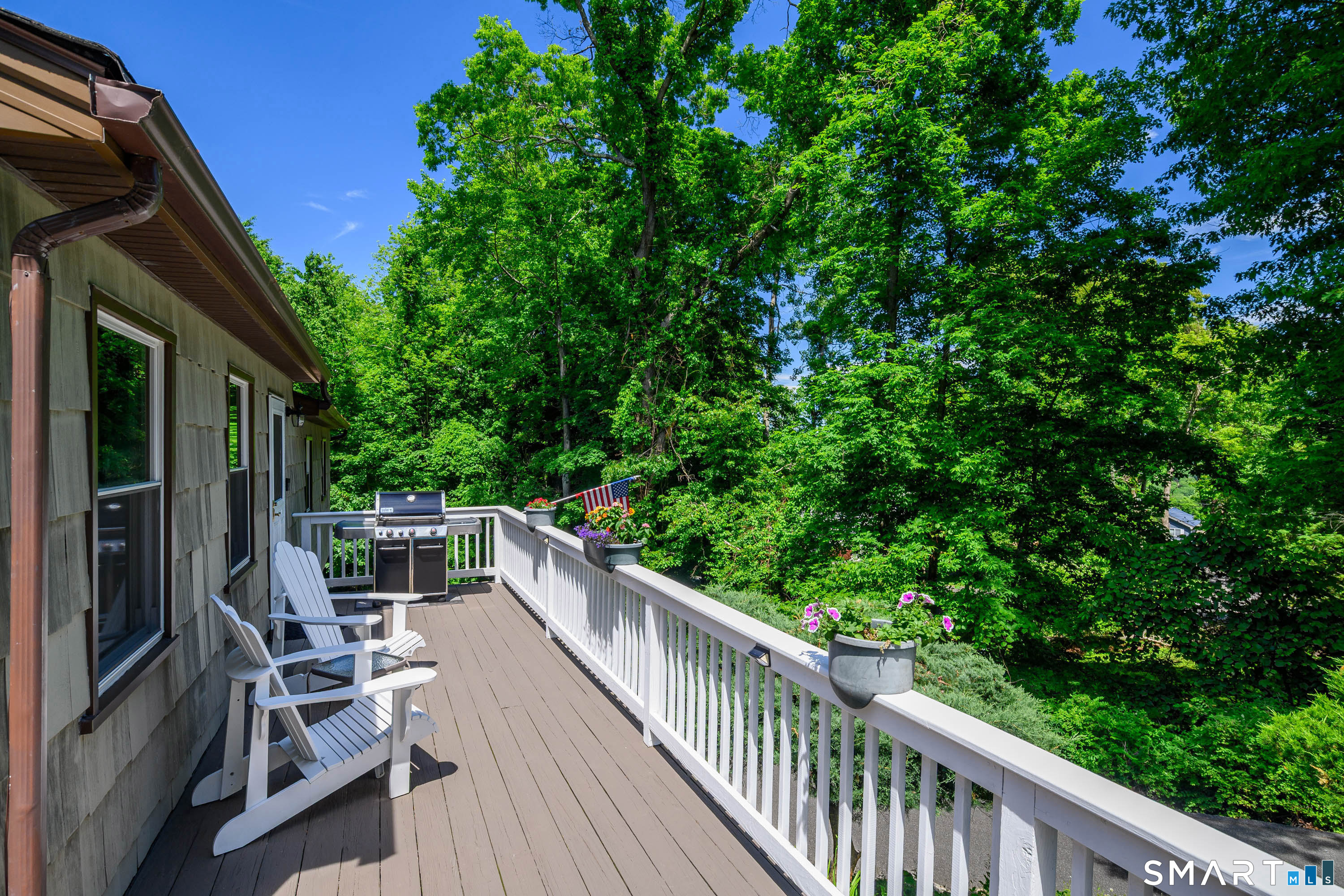 34 Dick Finn Road New Fairfield, CT 06812 - Photo 7 of 40
