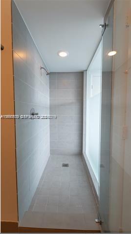 92 Southwest 3rd Street, Unit 1802 Miami, FL 33130 - Photo 15 of 19