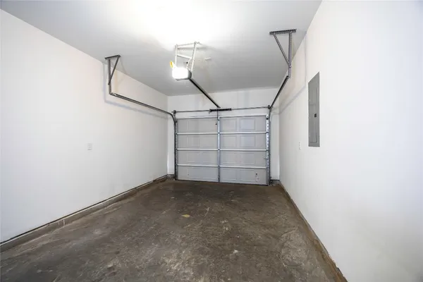 $1,875 | 1951 Longmire Villas Court, Conroe, TX 77304