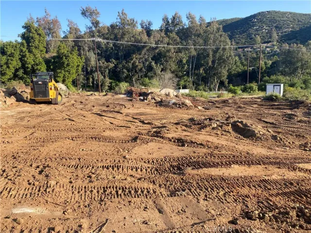 a view of outdoor space with city view
