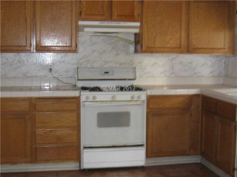 6051 Peach Orchard Road Las Vegas, NV 89142 - Photo 2 of 24 Kitchen.