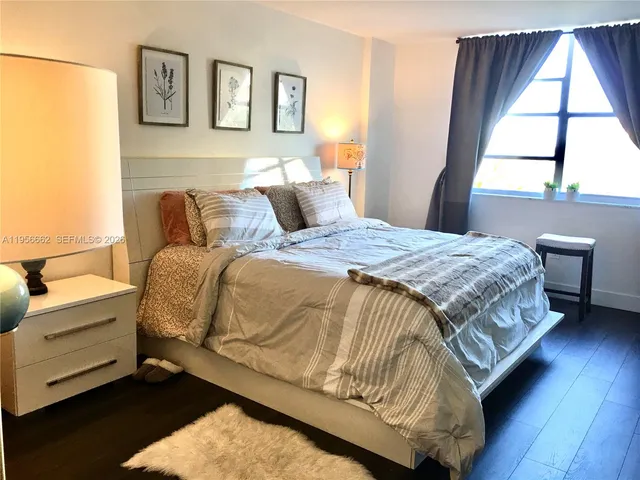 $2,800 | 11111 Biscayne Boulevard, Unit 4D, Miami, FL 33181