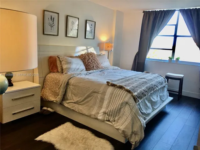 $2,800 | 11111 Biscayne Boulevard, Unit 4D, Miami, FL 33181