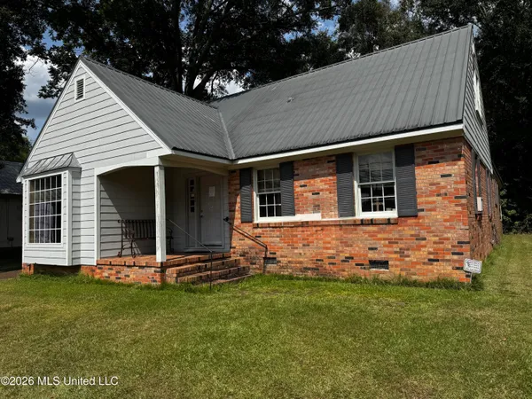 $175,000 | 436 North Jackson Street, Brookhaven, MS 39601