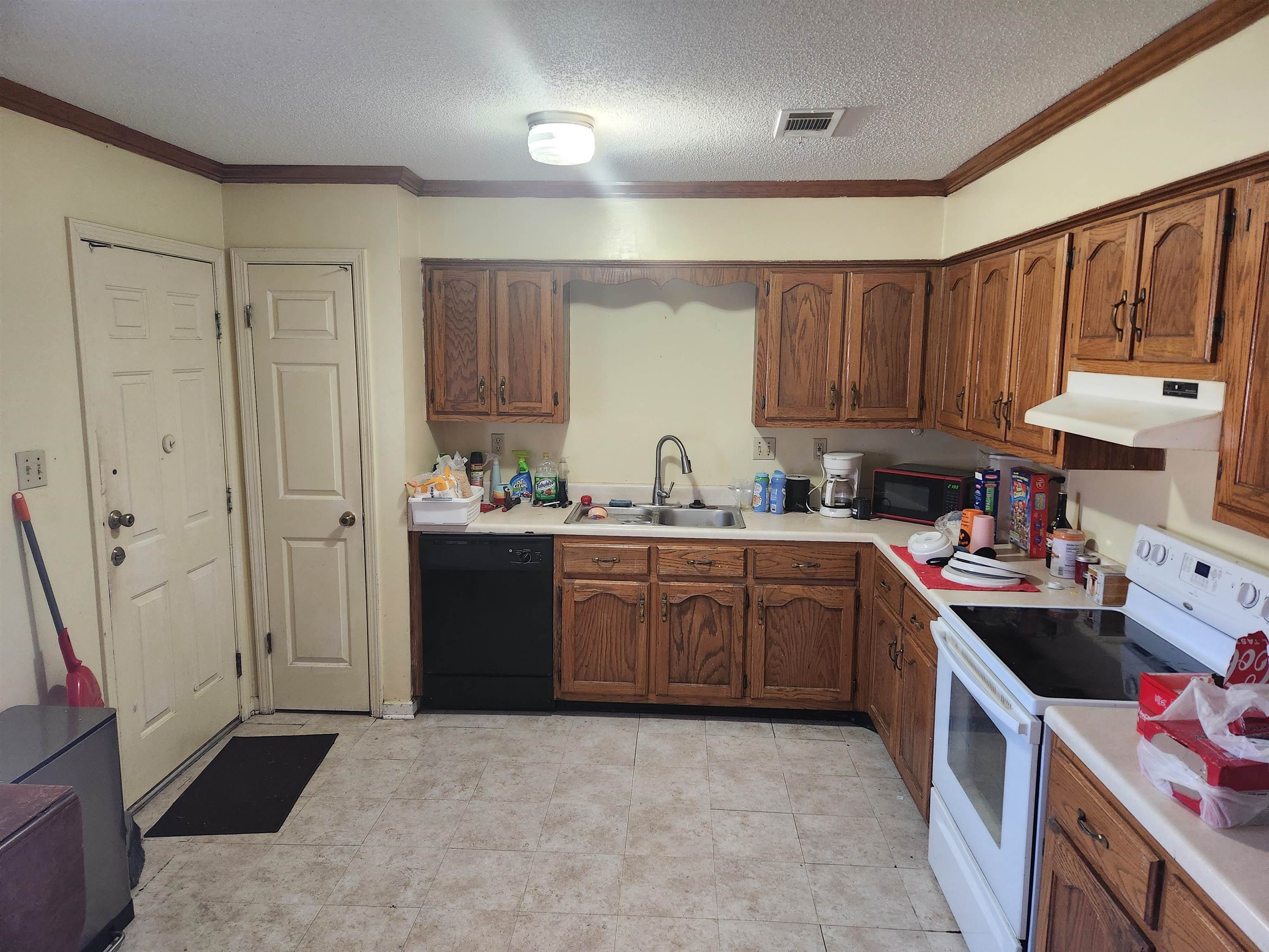 6337 Eastbrier Drive Bartlett, TN 38135 - Photo 7 of 16