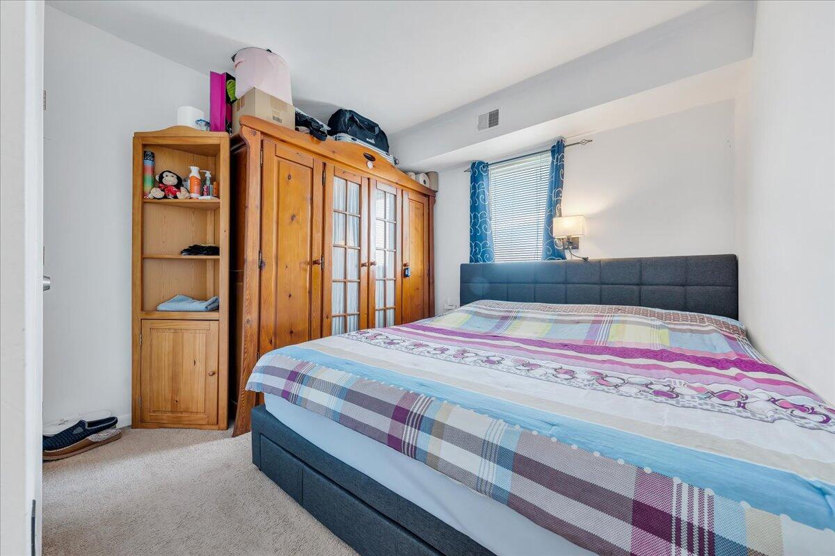 3607 Timberline Trail Roanoke, VA 24018 - Photo 11 of 24 a bedroom with bed and dresser