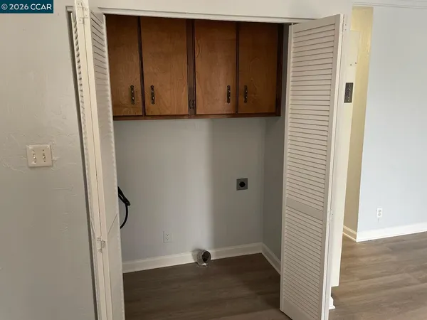 a view of a storage & utility room