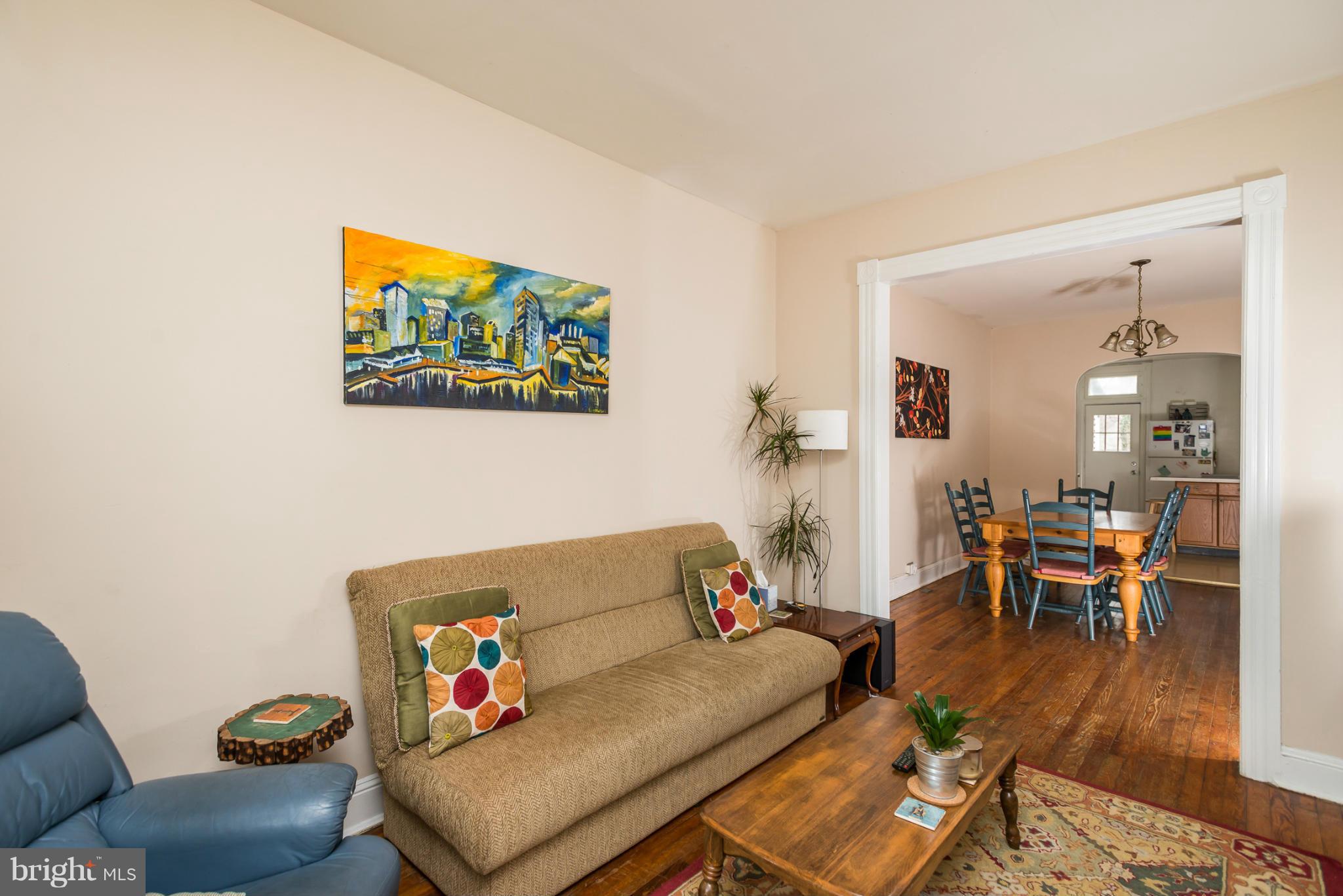 3424 Keswick Road Baltimore, MD 21211 - Photo 5 of 25 Living Room
