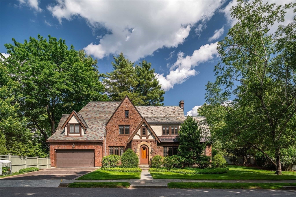 14 Homestead Street Newton, MA 02468 - Photo 1 of 20