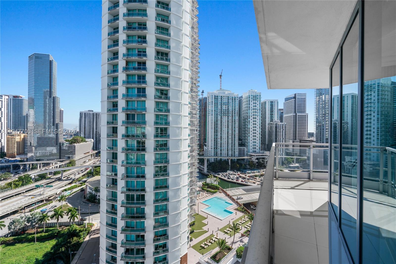 90 Southwest 3rd Street, Unit 2204 Miami, FL 33130 - Photo 42 of 51 a view of balcony with city view