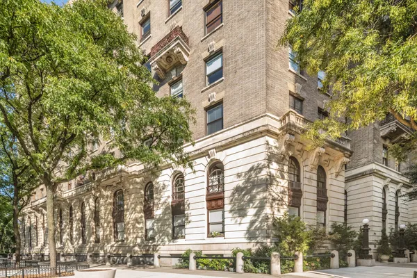 $1,250,000 | 380 Riverside Drive, Unit 2D | Morningside Heights