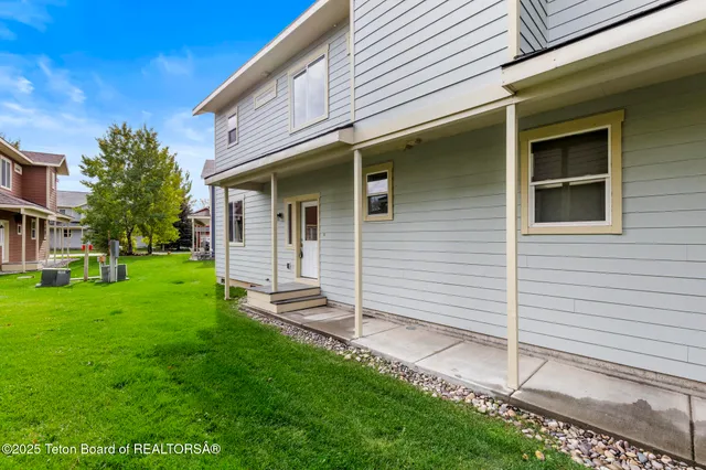 $465,000 | 321 Forest View Drive, Driggs, ID 83422