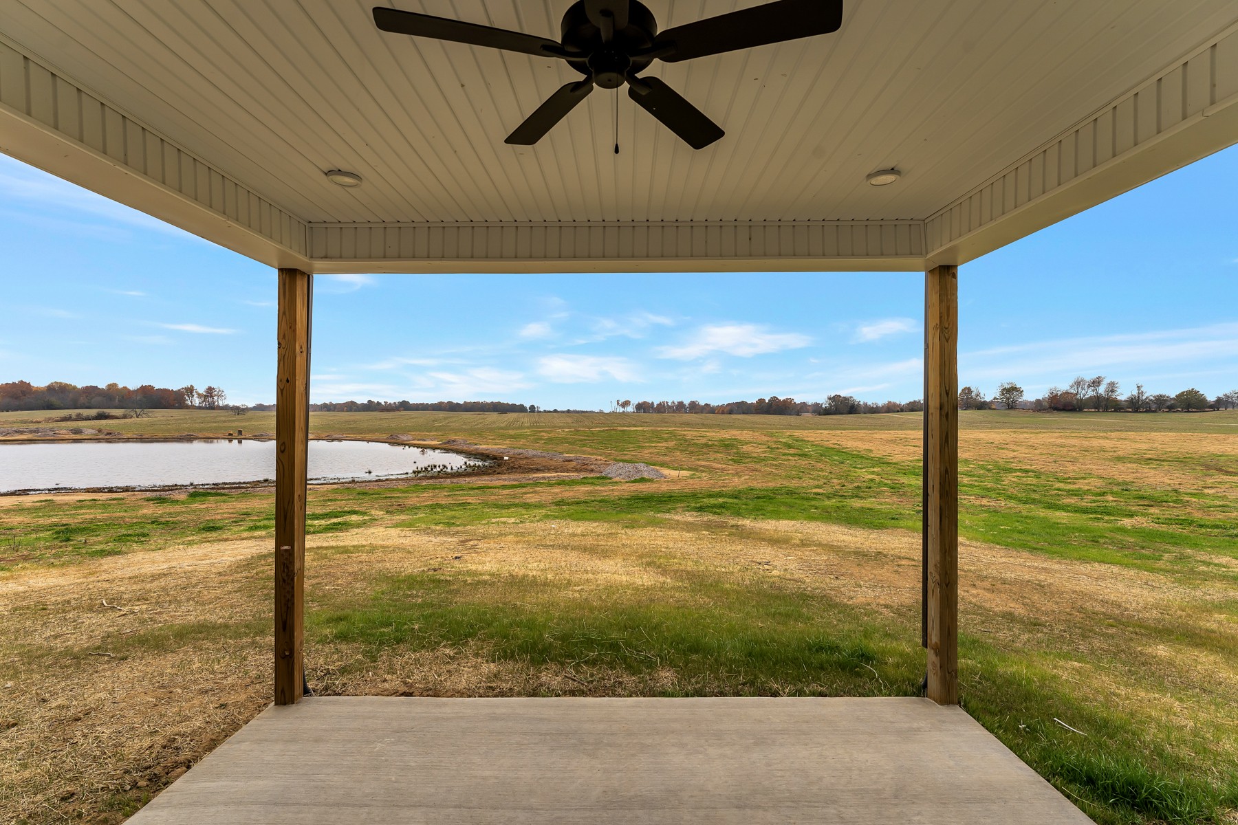 4901 Barren Plains Road Springfield, TN 37172 - Photo 14 of 15 a view of a ocean