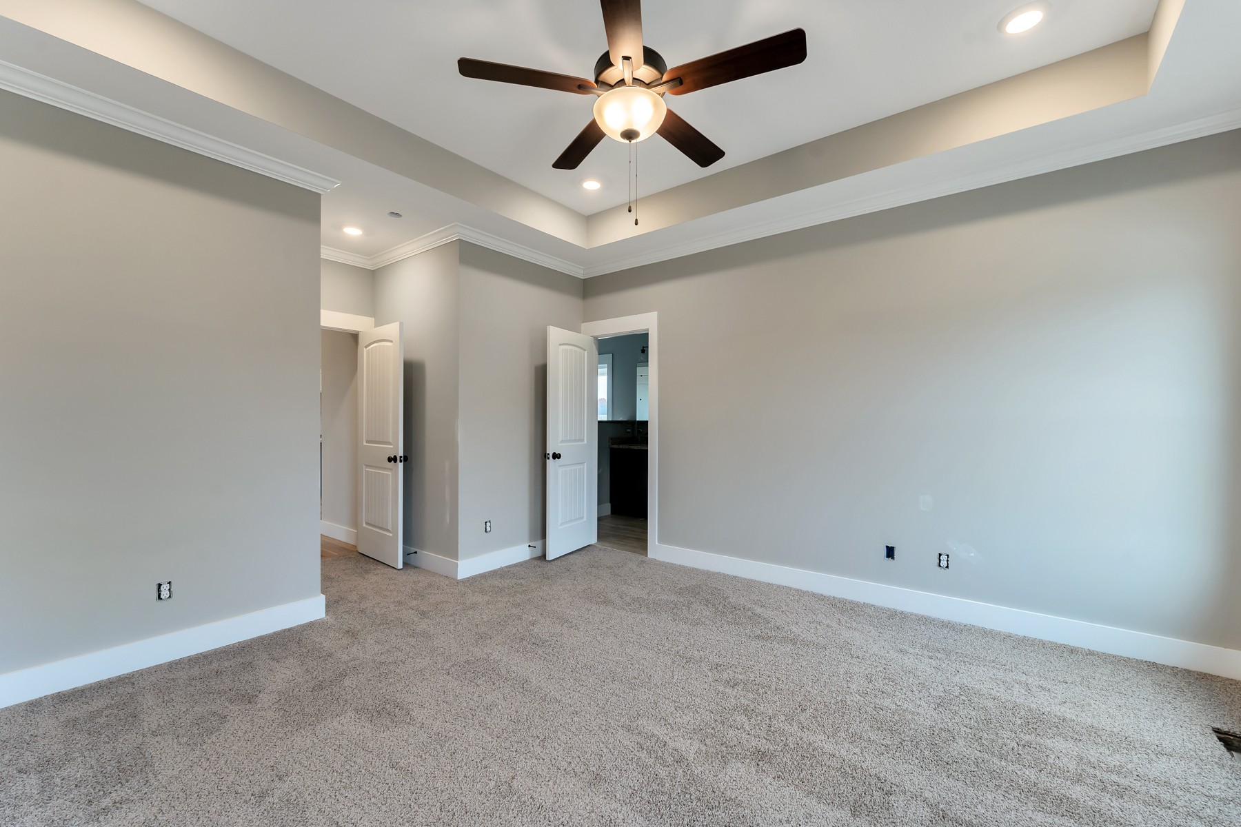 4901 Barren Plains Road Springfield, TN 37172 - Photo 10 of 15 a view of an empty room and a ceiling fan