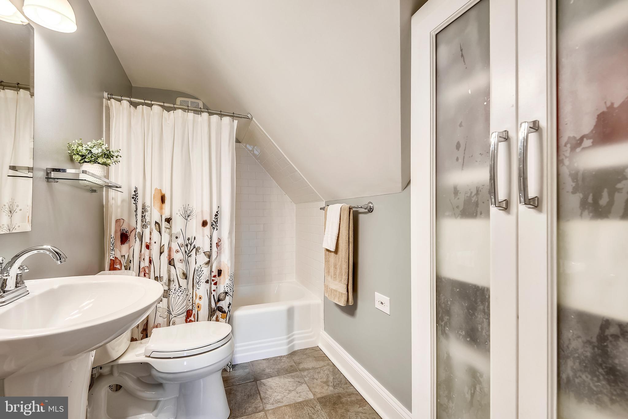 311 Worthington Road Baltimore, MD 21286 - Photo 18 of 24 Bath