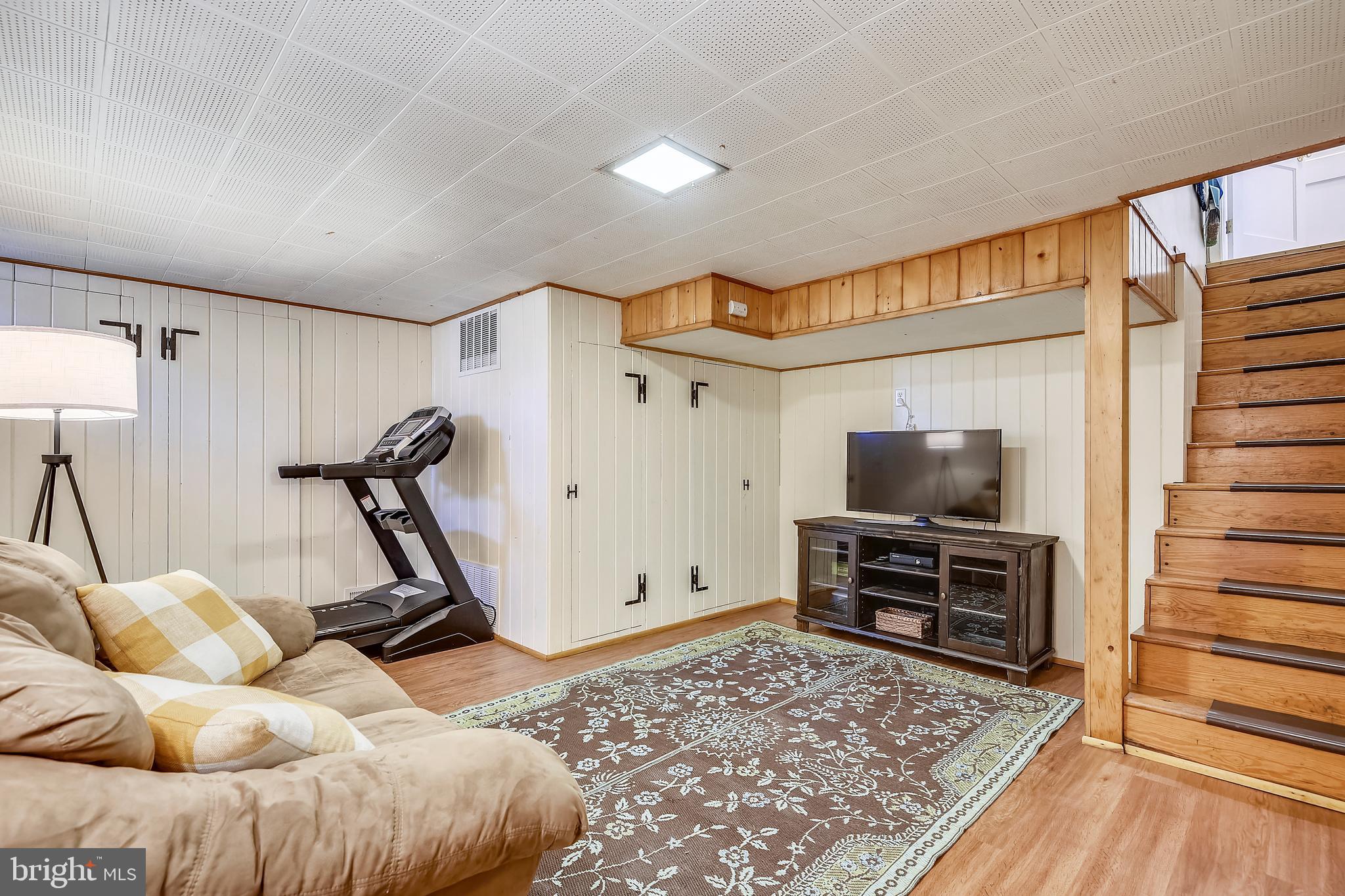 311 Worthington Road Baltimore, MD 21286 - Photo 19 of 24 Family Room