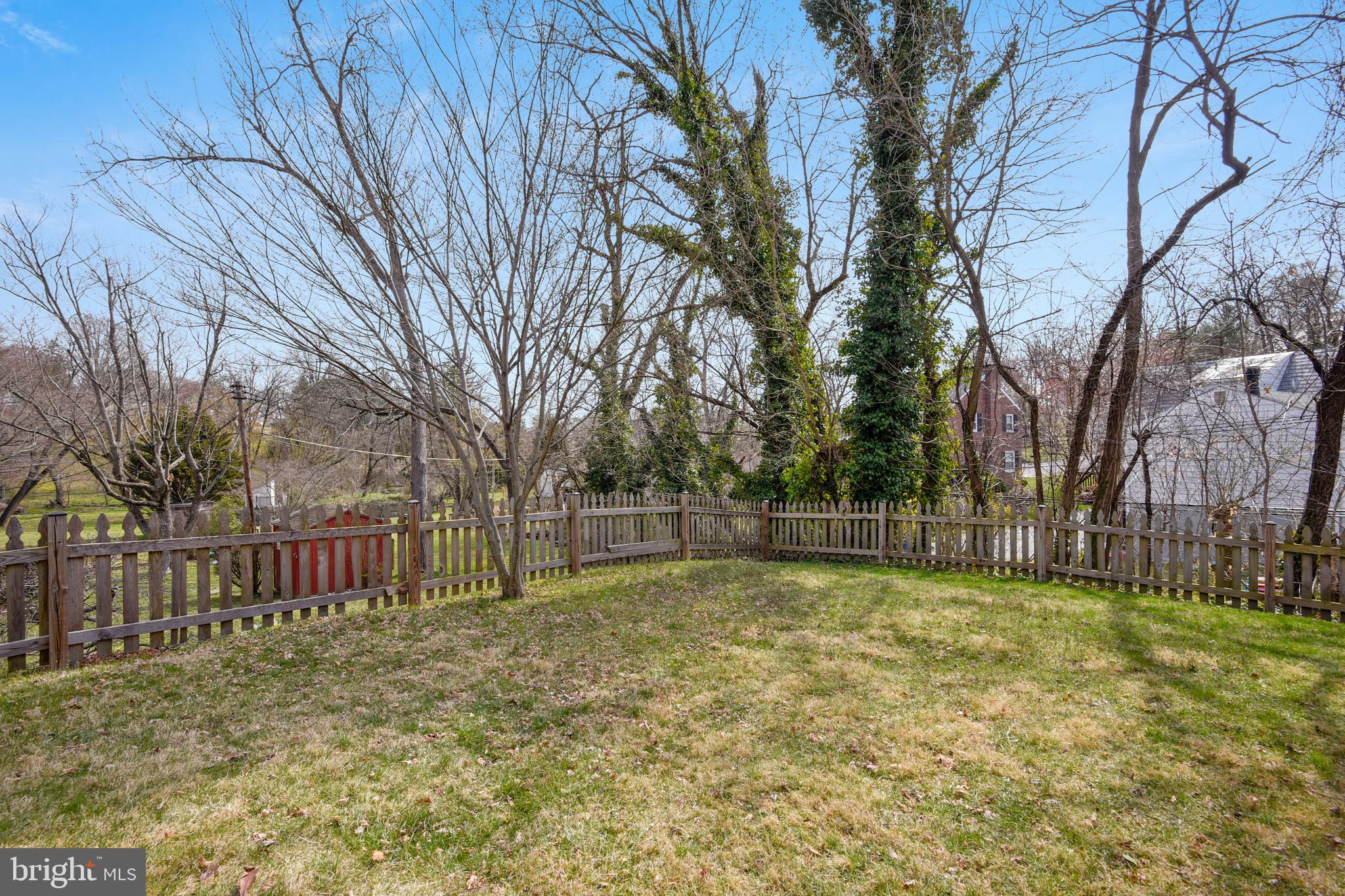 311 Worthington Road Baltimore, MD 21286 - Photo 21 of 24 Back Yard