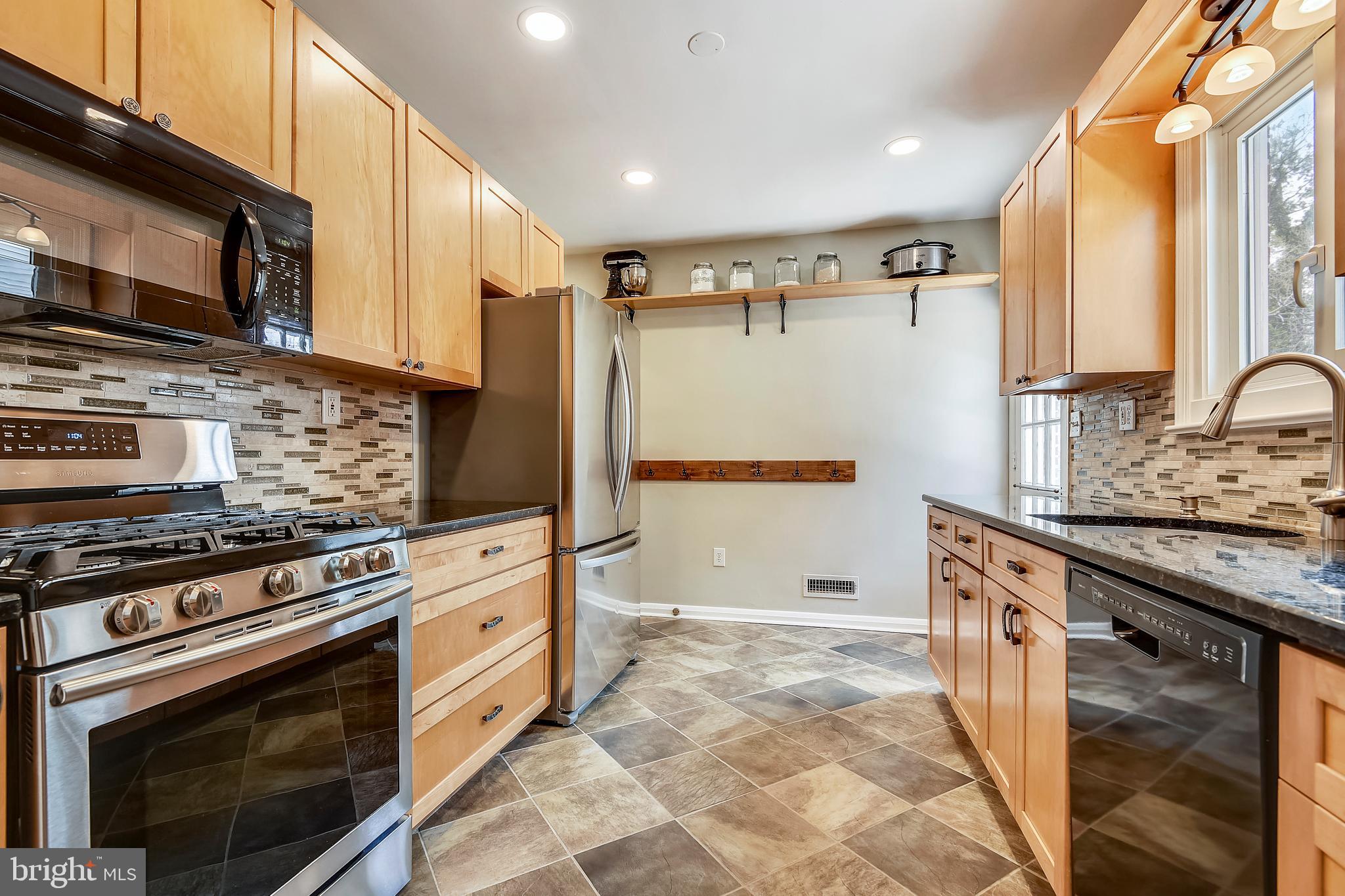 311 Worthington Road Baltimore, MD 21286 - Photo 8 of 24 Kitchen