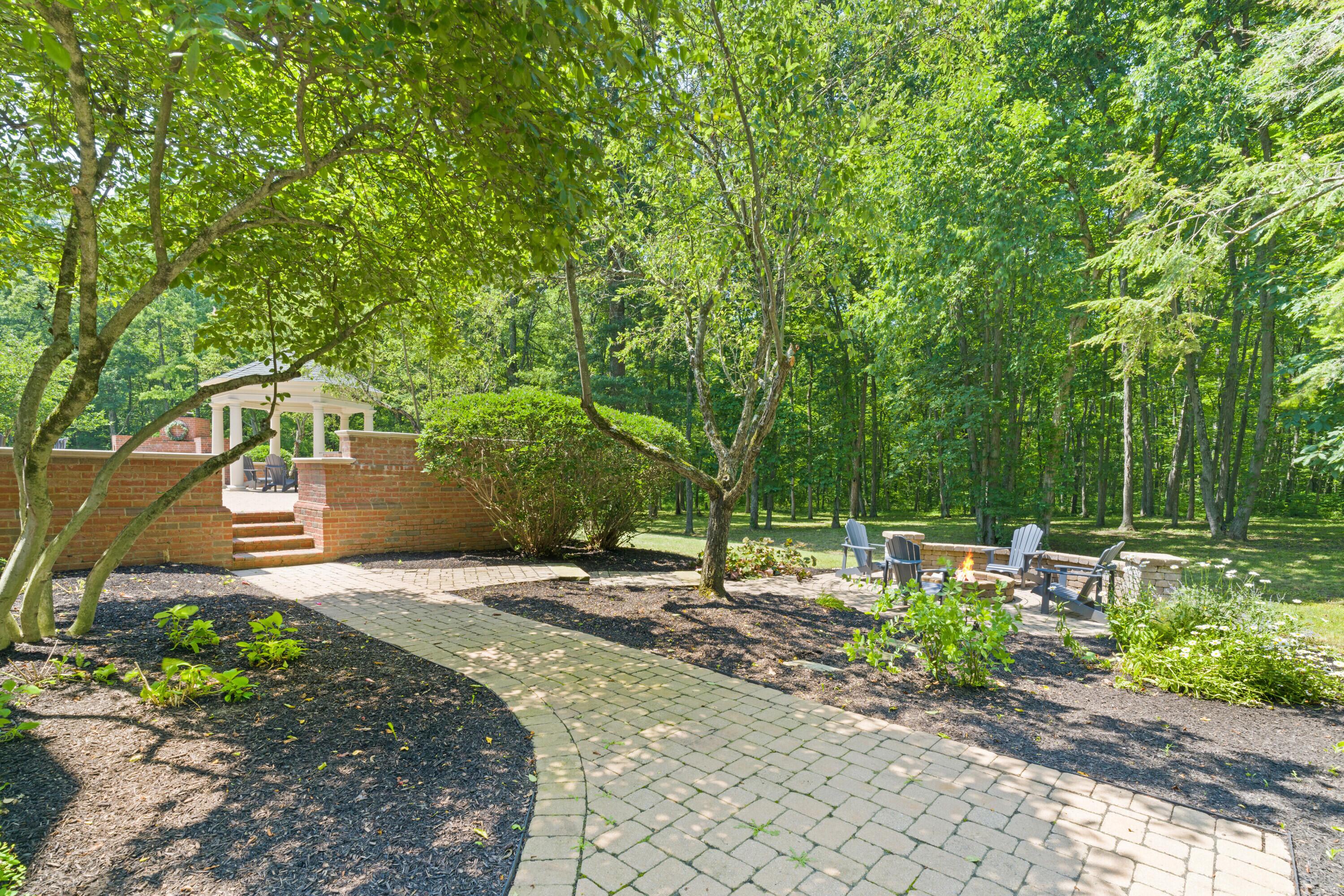 5455 Plantation Road Sunbury, OH 43074 - Photo 110 of 176 Backyard