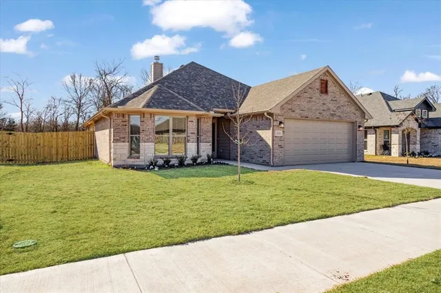 $329,900 | 2032 Wyldewood Way, Sherman, TX 75092