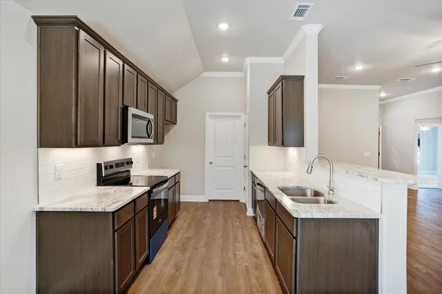 $329,900 | 2032 Wyldewood Way, Sherman, TX 75092