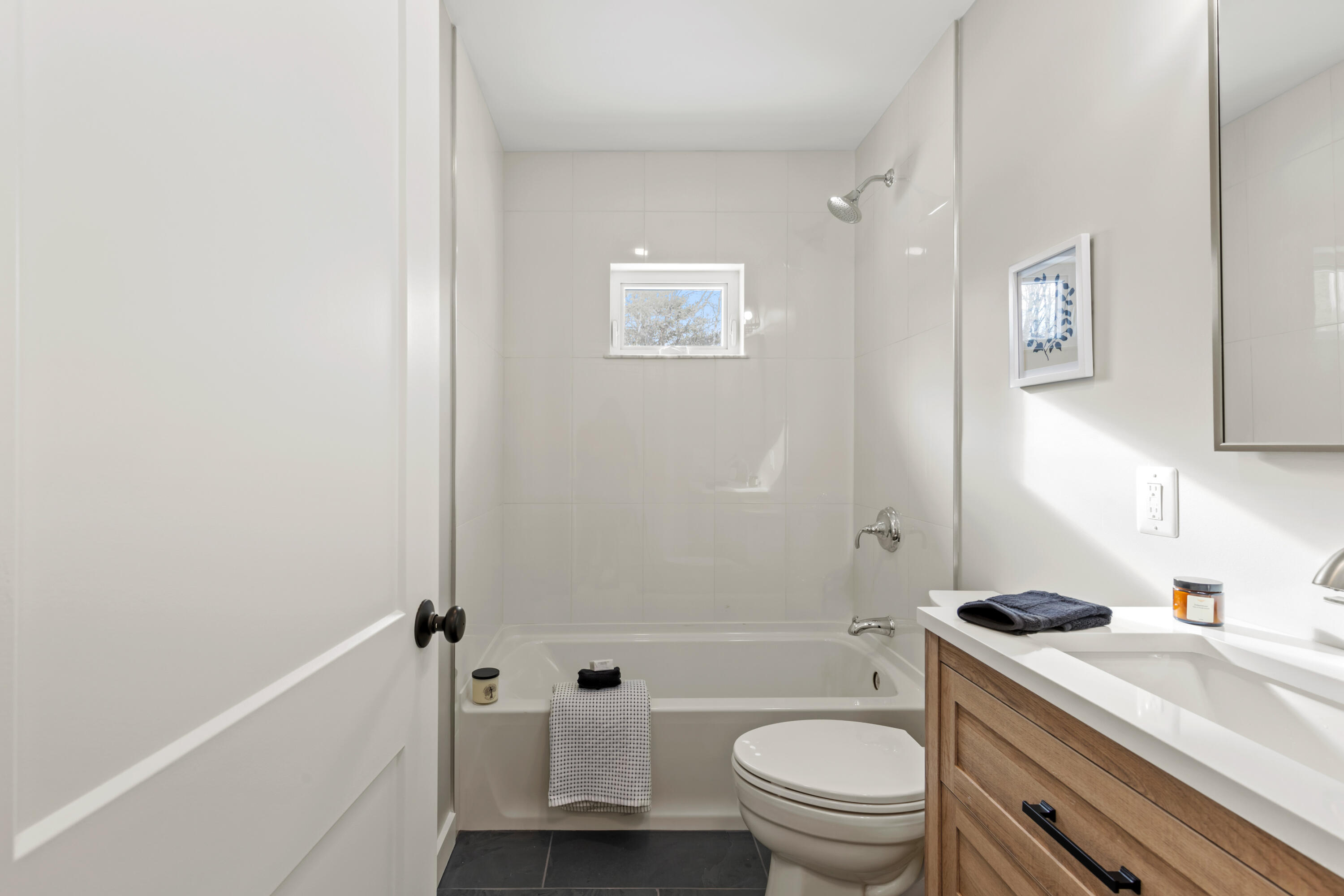 6 Lunt Road Falmouth, ME 04105 - Photo 16 of 28 6 Lunt Road, Falmouth Photos_13