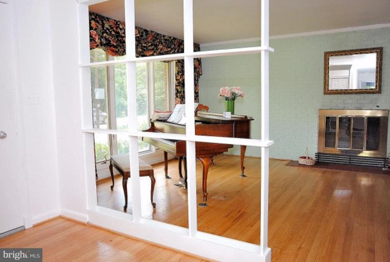 3112 Sleepy Hollow Road Falls Church, VA 22042 - Photo 20 of 20 a dining room with furniture and wooden floor