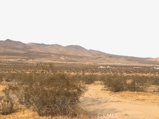 0 Sapota Road Apple Valley, CA 92307 - Photo 7 of 11 a view of mountain with an ocean