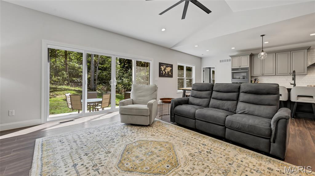 5065 Fox Bridge Road Wildwood, MO 63069 - Photo 8 of 63