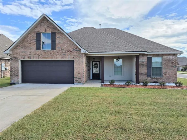 $255,900 | 1902 Thibodeaux Road, Lake Charles, LA 70607