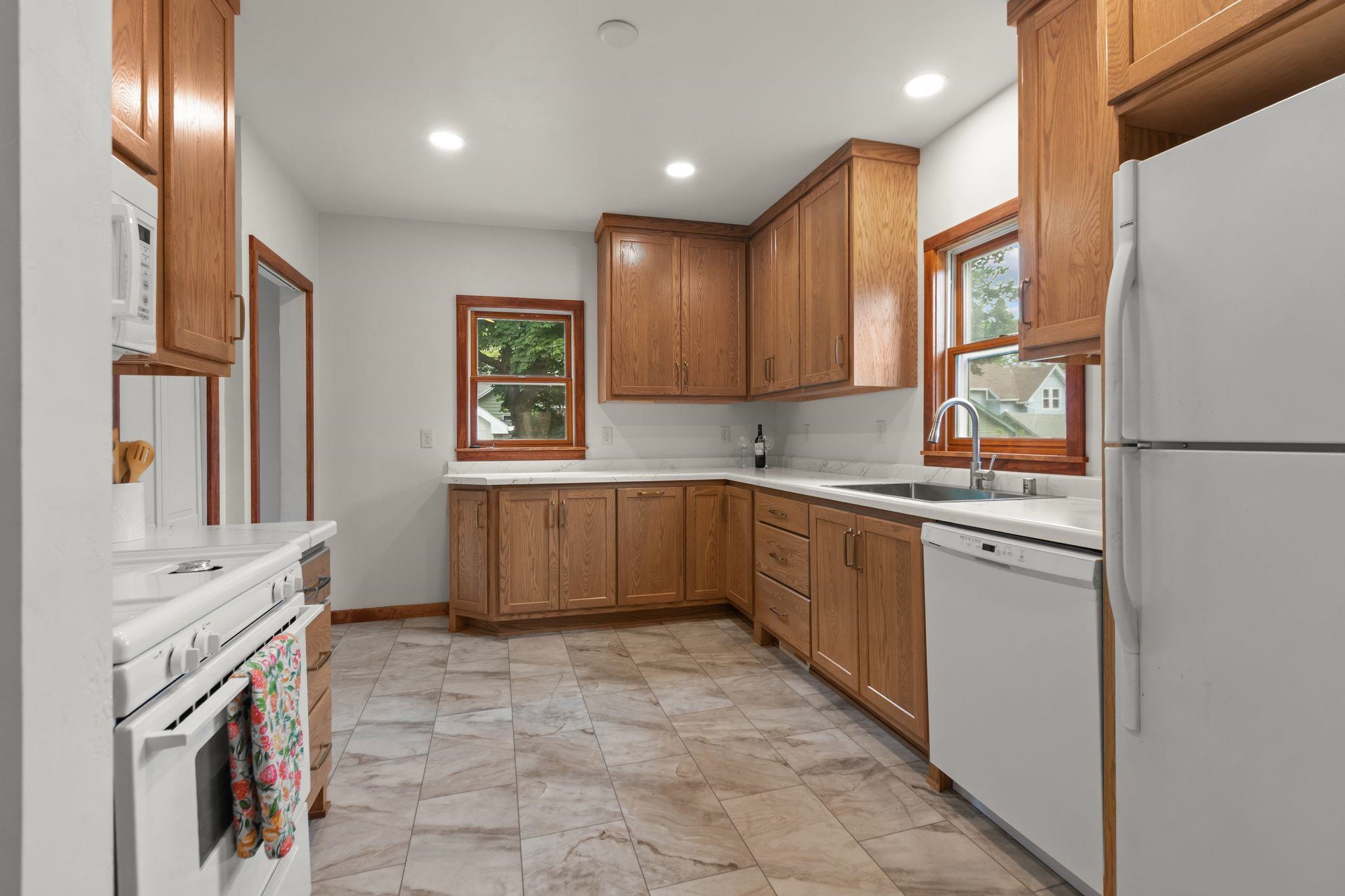 120 East Commercial Street Appleton, WI 54911 - Photo 15 of 40