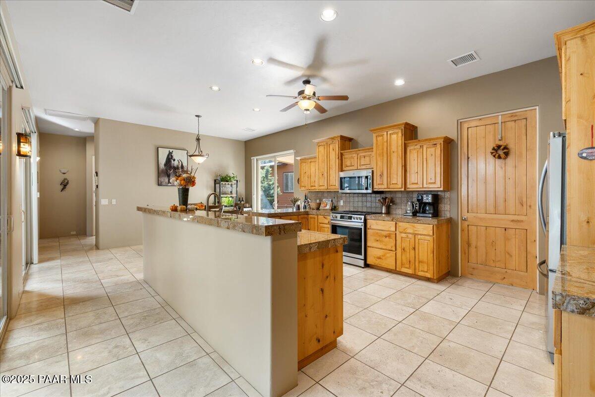 2984 La Questa Prescott, AZ 86305 - Photo 13 of 63 Kitchen - 2984 La Questa